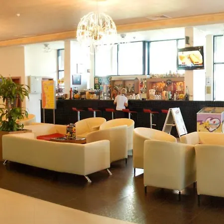 Glarus Hotel 4*